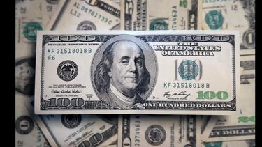 La semana pasada en el pico de la corrida cambiaria, la CNV realizó una serie de allanamientos en agentes de Bolsa en busca de maniobras irregulares.