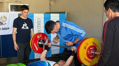 Lisandro Santoro elevó a 110 kilos el récord nacional de parapowerlifting de su categoría.