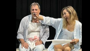 La obra vuelve a escena hoy a las 21:00 y mañana a las 19:00. La obra vuelve a escena hoy a las 21:00 y mañana a las 19:00.