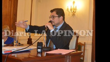 Estaría todo acordado para que Lucio Tezón continúe siendo presidente del Concejo Deliberante. (LA OPINION)