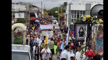 Cientos de peregrinos llegaron al Santuario de la Virgen del Rosario, el domingo en las primeras horas de la tarde. (OBISPADO SAN NICOLAS DE LOS ARROYOS)