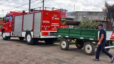 La Asociación de Bomberos Voluntarios de San Pedro puso en marcha una nueva edición de su tradicional rifa del “Chanchomóvil”, una iniciativa solidaria que se desarrollará durante todo el mes de enero con el fin de recaudar fondos para la operatividad de la institución. La Asociación de Bomberos Voluntarios de San Pedro puso en marcha una nueva edición de su tradicional rifa del “Chanchomóvil”, una iniciativa solidaria que se desarrollará durante todo el mes de enero con el fin de recaudar fondos para la operatividad de la institución.