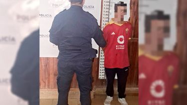 Violento episodio familiar en San Pedro: joven de 19 años detenido por dañar la casa de su madre Violento episodio familiar en San Pedro: joven de 19 años detenido por dañar la casa de su madre