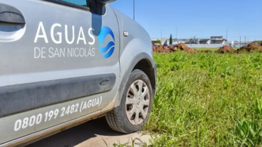 El Ente Aguas de San Nicolás informó que, a raíz de una falla eléctrica en la toma de agua que abastece a la planta potabilizadora, podría registrarse baja presión en el servicio de agua potable en las zonas centro y sur de la ciudad. El Ente Aguas de San Nicolás informó que, a raíz de una falla eléctrica en la toma de agua que abastece a la planta potabilizadora, podría registrarse baja presión en el servicio de agua potable en las zonas centro y sur de la ciudad.