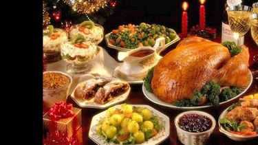 La comida navideña suele tener alto contenido calórico y su elaboración requiere de ciertos cuidados. (INTERNET)