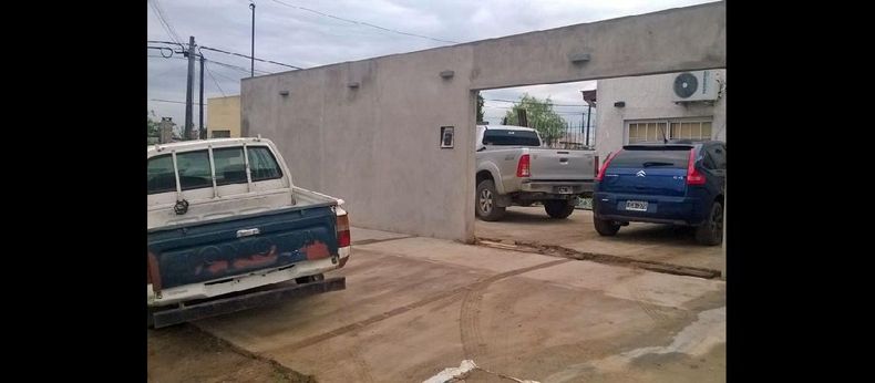 Se realizaron numerosos allanamientos en diferentes localidades del Conurbano Bonaerense, con varios secuestros y la detención del cabecilla.  (LA OPINION)