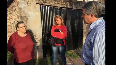 El timbreo una de las bases de la campaña electoral de Javier Martínez. (PRENSA CAMBIEMOS)