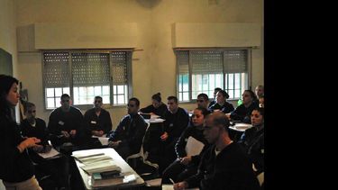 El curso de formación se encuentra en los primeros exámenes evaluatorios.  (ARCHIVO LA OPINION)