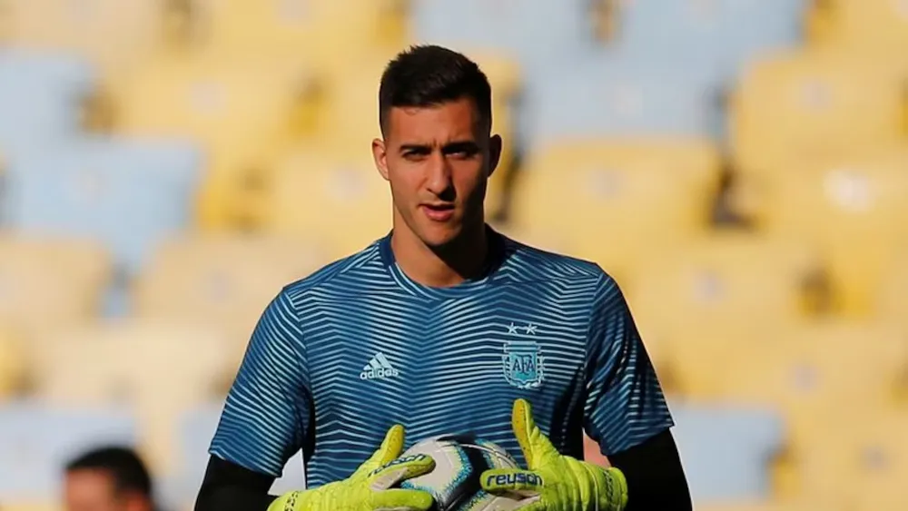 La Selección Argentina entrenó en Texas pensando en el partido amistoso contra Honduras del sábado. En la conferencia de prensa que brindó Lionel Scaloni confirmó quién será el arquero. Y finalmente, Juan Musso volverá a ser titular con Argentina tras 5 años. La Selección Argentina entrenó en Texas pensando en el partido amistoso contra Honduras del sábado. En la conferencia de prensa que brindó Lionel Scaloni confirmó quién será el arquero. Y finalmente, Juan Musso volverá a ser titular con Argentina tras 5 años.