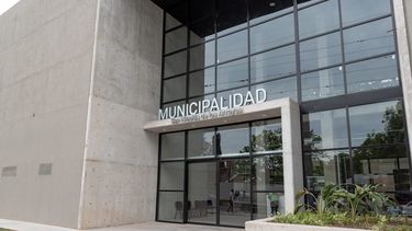 La Municipalidad de San Nicolás lanzó el programa “Conociendo la Muni”, una iniciativa destinada a alumnos de los últimos años de escuelas primarias y secundarias con el objetivo de acercarlos al funcionamiento del gobierno local. La Municipalidad de San Nicolás lanzó el programa “Conociendo la Muni”, una iniciativa destinada a alumnos de los últimos años de escuelas primarias y secundarias con el objetivo de acercarlos al funcionamiento del gobierno local.