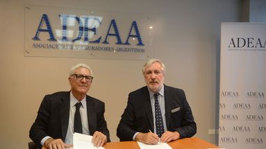 Los convenios tendrán una vigencia inicial de dos años, con renovación automática salvo decisión en contrario de alguna de las partes, y no implican compromisos económicos directos. Desde ambas instituciones señalaron que el desafío ahora será traducir el acuerdo en resultados concretos que reduzcan el fraude y fortalezcan la seguridad jurídica del sistema. Los convenios tendrán una vigencia inicial de dos años, con renovación automática salvo decisión en contrario de alguna de las partes, y no implican compromisos económicos directos. Desde ambas instituciones señalaron que el desafío ahora será traducir el acuerdo en resultados concretos que reduzcan el fraude y fortalezcan la seguridad jurídica del sistema.