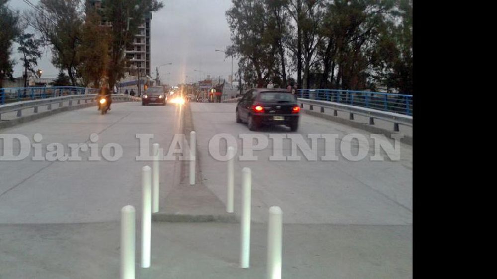 Las obras complementarias que restan se concretarán con el tránsito vehicular habilitado para evitar demoras. (LA OPINION)
