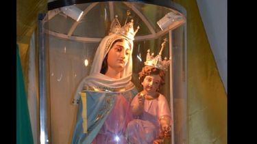 La imagen de la Virgen presidirá la procesión que será a las 19:00. (ARCHIVO LA OPINION)