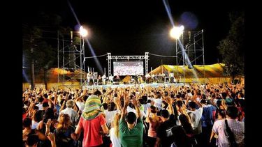La ceremonia será presidida por el Ministerio Misión Cristiana Mensaje de Salvación que conduce Annacondia. (INTERNET)