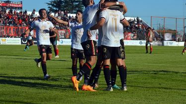 Douglas Haig quiere festejar su segundo triunfo consecutivo en el estadio “Miguel Morales”. Douglas Haig quiere festejar su segundo triunfo consecutivo en el estadio “Miguel Morales”.