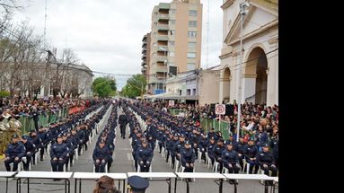 Se inscribieron más de 300 postulantes para integrar la cuarta promoción de efectivos. (LA OPINION)