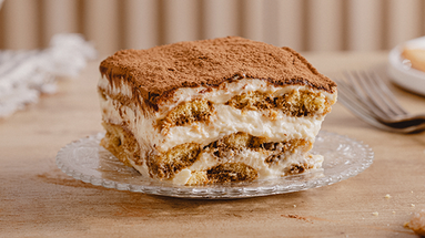 El Día Mundial del Tiramisú se celebra cada 21 de marzo. Esta fecha fue establecida para rendir homenaje a uno de los postres más icónicos de Italia y del mundo. El Día Mundial del Tiramisú se celebra cada 21 de marzo. Esta fecha fue establecida para rendir homenaje a uno de los postres más icónicos de Italia y del mundo.