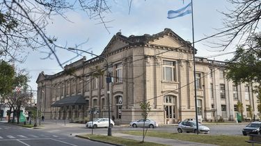 Santa Fe se convertirá en el punto de encuentro de la arquitectura pública latinoamericana con una nueva edición de Arquisur 2025, que reunirá a docentes, investigadores y profesionales de más de 30 universidades. Santa Fe se convertirá en el punto de encuentro de la arquitectura pública latinoamericana con una nueva edición de Arquisur 2025, que reunirá a docentes, investigadores y profesionales de más de 30 universidades.