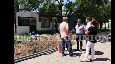 Martínez estuvo acompañado por funcionarios de diferentes áreas. (LA OPINIO)