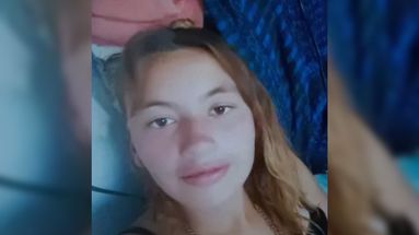 La DDI Pergamino difundió la imagen de Camila Olguín para intensificar la búsqueda y pedir colaboración de vecinos que puedan aportar datos sobre su paradero. La DDI Pergamino difundió la imagen de Camila Olguín para intensificar la búsqueda y pedir colaboración de vecinos que puedan aportar datos sobre su paradero.