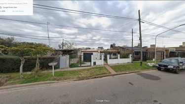 El ladrón sorprendió a la moradora y la despojó de un millón de pesos y elementos de valor que tenía en la vivienda. El ladrón sorprendió a la moradora y la despojó de un millón de pesos y elementos de valor que tenía en la vivienda.