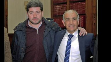 Juan Manuel Batallánez y Daniel Salvador. El vicegobernador adelantó que en los próximos días visitará Pergamino. (LA OPINION)