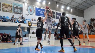 Pergamino no logra salir de la mala racha: perdió por 44 puntos de diferencia ante Pico FC.