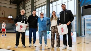 La selección Argentina de Básquet U17 viene llevando adelante su preparación de cara al Sudamericano en el Espacio DAM de la ciudad de Zárate. La selección Argentina de Básquet U17 viene llevando adelante su preparación de cara al Sudamericano en el Espacio DAM de la ciudad de Zárate.