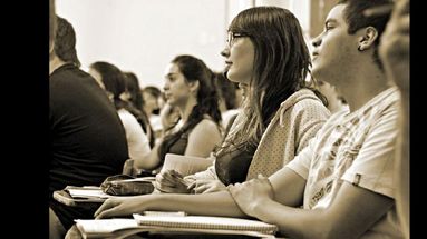 La Unnoba tiene abierta las inscripciones para cursos destinados a toda la comunidad (ARCHIVO LA OPINION)