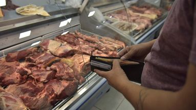 Actualmente, el kilo de asado ronda los 18.000 pesos, mientras que el pechito de cerdo se comercializa alrededor de los 6.700 pesos. Actualmente, el kilo de asado ronda los 18.000 pesos, mientras que el pechito de cerdo se comercializa alrededor de los 6.700 pesos.