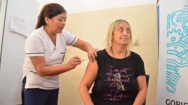 Esta semana se comenzará a vacunar a mayores de 65 años y personal de salud. Esta semana se comenzará a vacunar a mayores de 65 años y personal de salud.