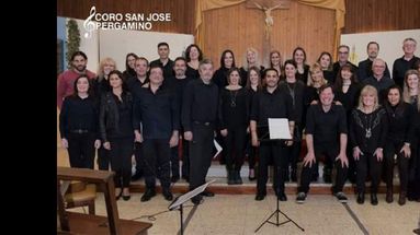 El coro pergaminense del Colegio San José, dirigido por el maestro Agustín Cartabia, estará presente en el Encuentro Nacional de Coros. (CORO SAN JOSE)