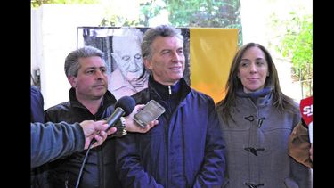 Javier Martínez (intendente), Mauricio Macri (presidente) y María Eugenia Vidal (gobernadora). (LA OPINION)