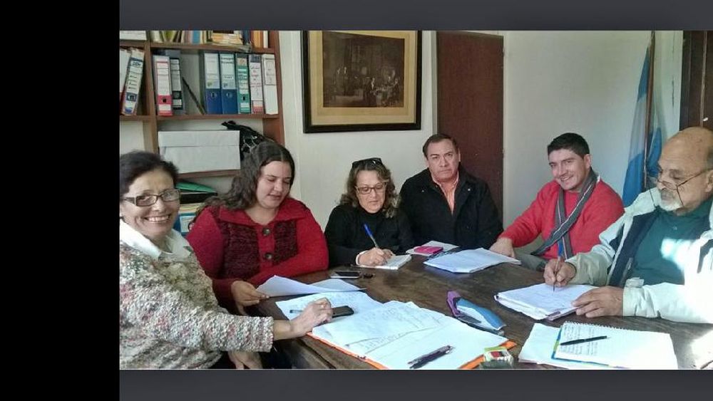 Los consejeros escolares trabajan en el relevamiento de datos en las escuelas. (consejo escolar)