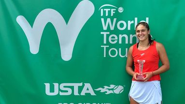 Con el trofeo de subcampeona: Julia Riera volvió a cerrar una gran semana en Estados Unidos. Con el trofeo de subcampeona: Julia Riera volvió a cerrar una gran semana en Estados Unidos.