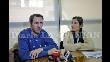 Agudo del Pami y Ball Lima de la Anses indicaron que se recorren las zonas afectadas para identificar a los titulares de beneficios sociales damnificados. (LA OPINION)