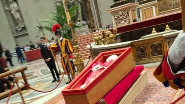 Agustina Iglesias ingresó a la Basílica de San Pedro para participar del velorio del Papa Francisco. Agustina Iglesias ingresó a la Basílica de San Pedro para participar del velorio del Papa Francisco.