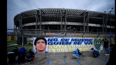 La ciudad de Nápoles recordó hoy a Diego Armando Maradona a un año de su muerte.. La ciudad de Nápoles recordó hoy a Diego Armando Maradona a un año de su muerte..