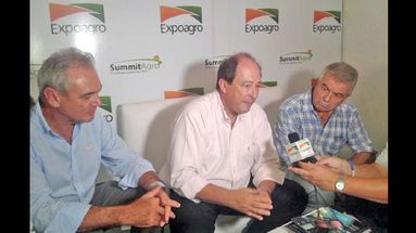 El intendente Omar Pacini es muy cercano a Ernesto Sanz. Ayer estuvieron juntos en Expoagro. (EXPOAGRO)