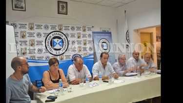 Durante la reunión del viernes los federados debatieron sobre varios temas de actualidad.  (LA OPINION)
