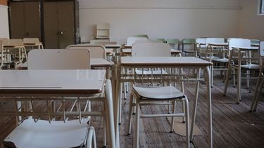 La adhesión de auxiliares al paro nacional de ATE dejó a distintas escuelas de San Nicolás sin actividad este martes La adhesión de auxiliares al paro nacional de ATE dejó a distintas escuelas de San Nicolás sin actividad este martes