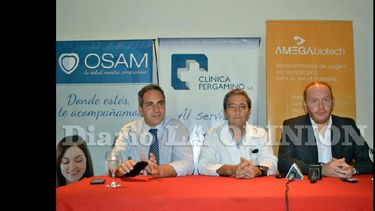 Hernán Castrogiovanni, Norberto Antongiovanni y Diego Parra, durante el anuncio de la charla. (LA OPINION)