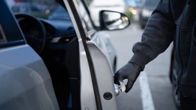 Seguros: La mayor parte de los robos de autos ya no son en banda, son en pareja Seguros: La mayor parte de los robos de autos ya no son en banda, son en pareja
