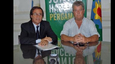Fernando Escobar, por la Unnoba, y José Apesteguía, por el Municipio, anunciaron la apertura de la inscripción. (UNNOBA)