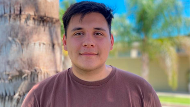 Con 22 años, el nuevo funcionario inicia su primera experiencia en la función pública y adelantó que su gestión tendrá como eje central el acompañamiento a los artistas locales y el fortalecimiento de la identidad cultural del distrito. Con 22 años, el nuevo funcionario inicia su primera experiencia en la función pública y adelantó que su gestión tendrá como eje central el acompañamiento a los artistas locales y el fortalecimiento de la identidad cultural del distrito.