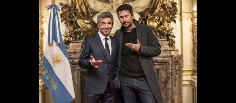 Ricardo Darín y el director Santiago Mitre. El film argentino se estrena en Cinema  en simultáneo con las mejores salas.  (CINES ARGENTINOS)