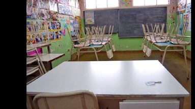 Las escuelas deben abrir, pero las aulas estarán vacías. (ARCHIVO LA OPINION)