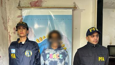 La mujer detenida por orden judicial está acusada de estafar a través de un virus troyano. La mujer detenida por orden judicial está acusada de estafar a través de un virus troyano.