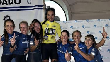 El equipo Raleigh Femme, con la pergaminense María Rodríguez, se consagró en la Doble Bragado.