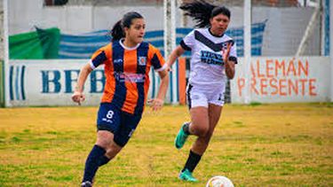 El futbol femenino tendrá una semana mas de espera El futbol femenino tendrá una semana mas de espera